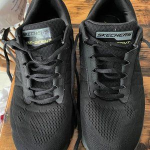 Skechers tennis shoes